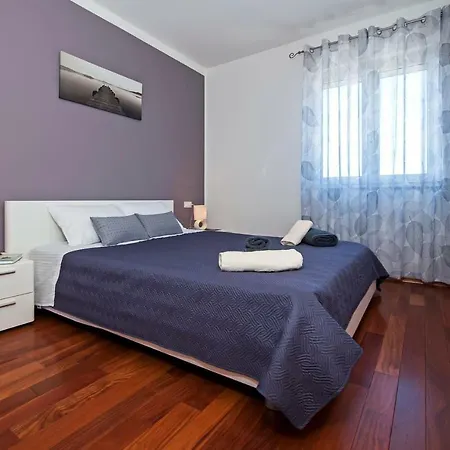 Apartament Apartman Leone *