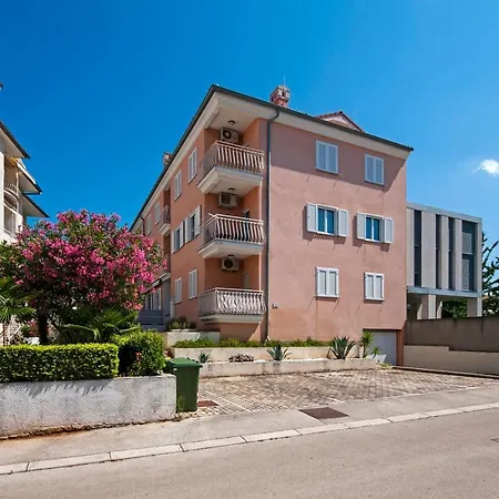 Apartman Leone Apartament