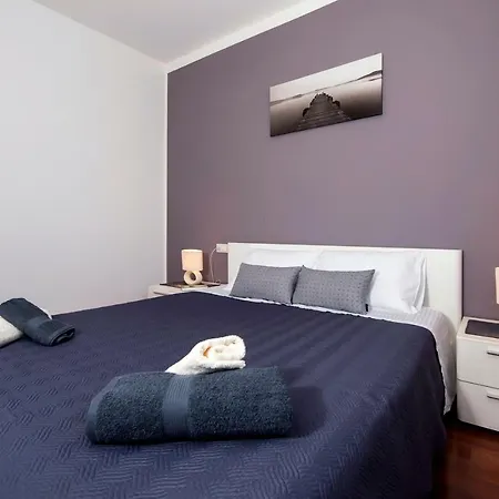 Apartman Leone Apartament *