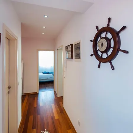 Apartament Apartman Leone *