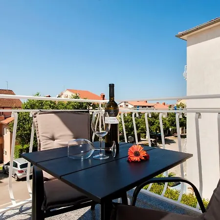 Apartment Apartman Leone Rovinj
